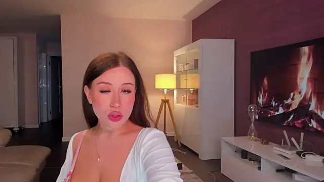 Snapshot of monica_x__ chatting on 10.04.25 monica x online show from 10.04.25