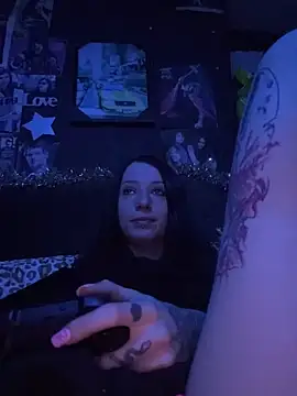 MissMidnightUK online show from 12.14.25