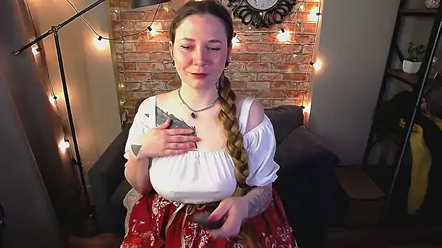 Ozalin Green online show from 09.26.25