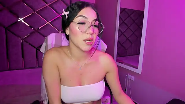 Poly Sasha  online show from 04.12.26