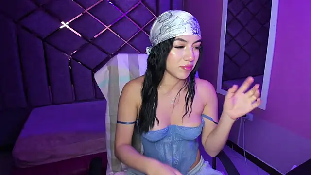 Poly Sasha  online show from 04.14.26