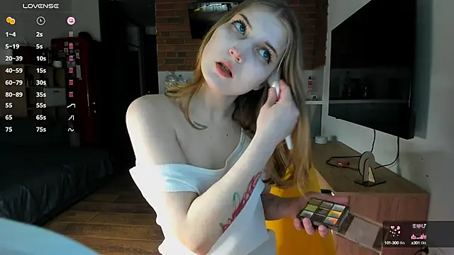 Snapshot of princessaalicc chatting on 02.05.25 princessaalicc online show from 02.05.25