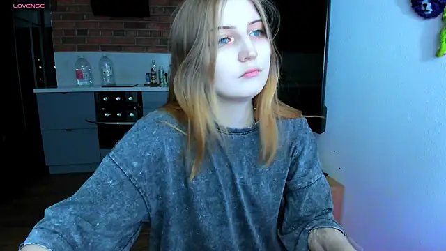 Snapshot of princessaalicc chatting on 03.01.25 princessaalicc online show from 03.01.25