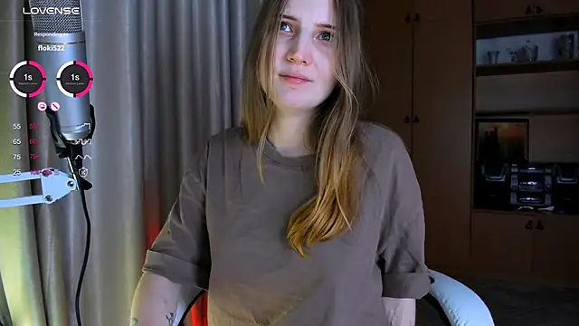 Snapshot of princessaalicc chatting on 01.05.26 princessaalicc online show from 01.05.26