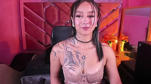 Miaa Thopmson online show from 03.24.26