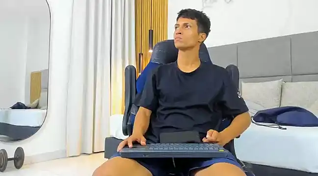 wolf james123 online show from 02.01.25