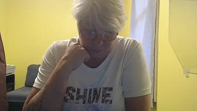 canadiancougar1965 online show from 11.20.25