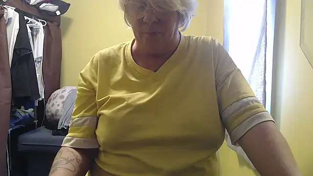 canadiancougar1965 online show from 02.24.26