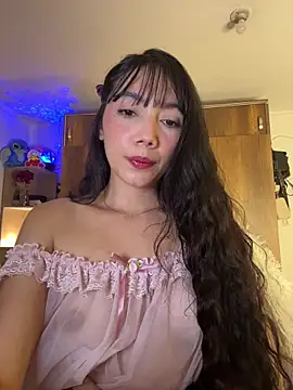 Snapshot of SOY_LUPE chatting on 11.28.25 SOY LUPE online show from 11.28.25