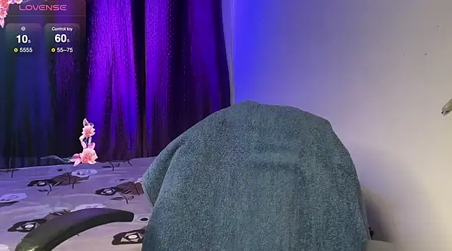 Snapshot of Snappy_girl chatting on 02.11.25 Snappy girl online show from 02.11.25