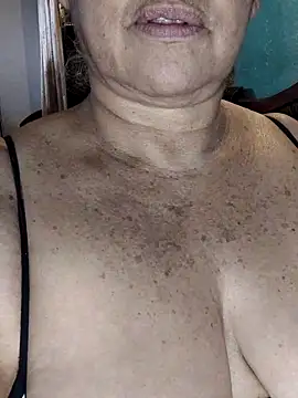 Kasandra Ho online show from 01.14.25