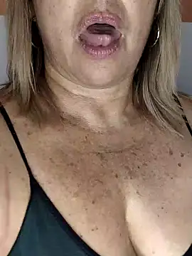 Kasandra Ho online show from 01.15.25