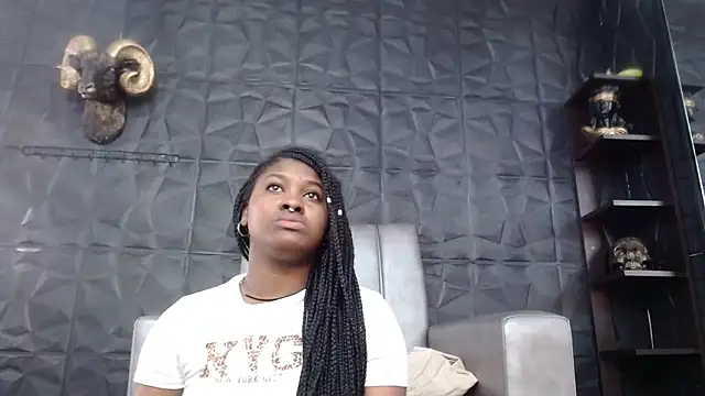 Snapshot of Hanna_Fox_69 chatting on 11.07.25 Hanna Fox 69 online show from 11.07.25