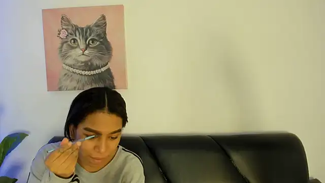 Fernanda brown18 online show from 10.18.25