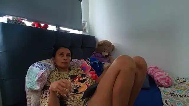 gracekelly12 online show from 10.23.25