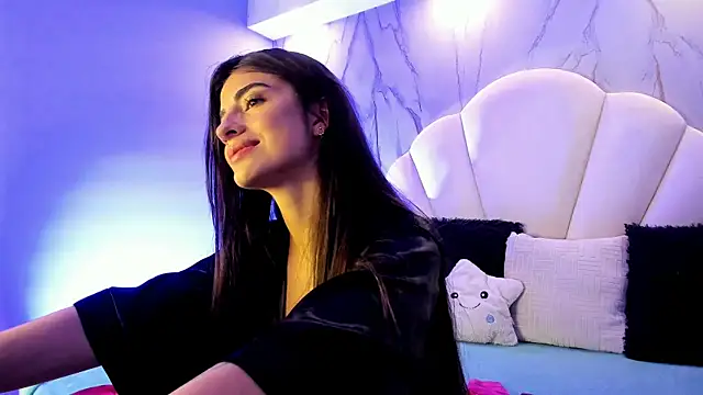 Megga Bluee online show from 03.04.25