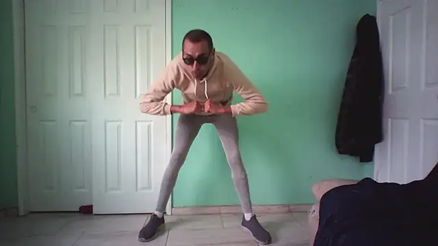 Snapshot of Pumpndeep chatting on 02.21.25 Pumpndeep online show from 02.21.25