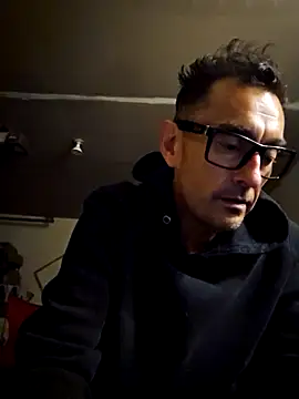 Snapshot of Pumpndeep chatting on 10.07.25 Pumpndeep online show from 10.07.25