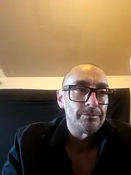 Snapshot of Pumpndeep chatting on 11.10.25 Pumpndeep online show from 11.10.25