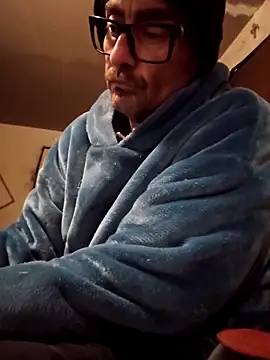 Snapshot of Pumpndeep chatting on 11.30.25 Pumpndeep online show from 11.30.25