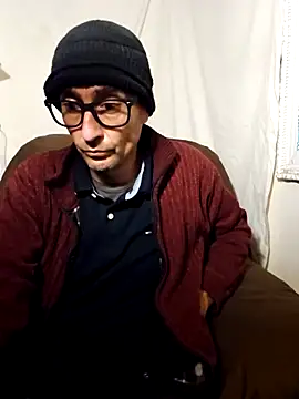 Snapshot of Pumpndeep chatting on 12.18.25 Pumpndeep online show from 12.18.25