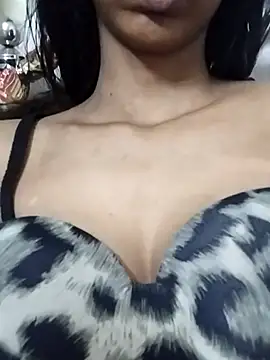 Aaliya Love online show from 10.05.25