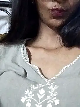 Aaliya Love online show from 10.11.25