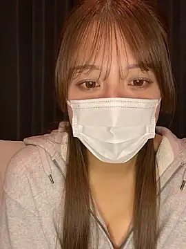 Snapshot of love_rin chatting on 11.25.25 love rin online show from 11.25.25