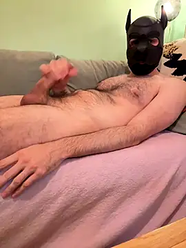 Snapshot of FrenchCamDog chatting on 10.11.25 FrenchCamDog online show from 10.11.25