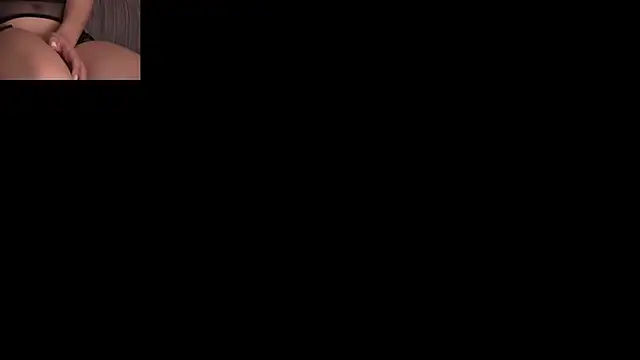 ElliaSquirtGirl online show from 10.10.25