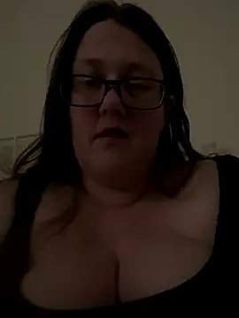Snapshot of Foxy_Evie40XO chatting on 12.05.24 Foxy Evie40XO online show from 12.05.24