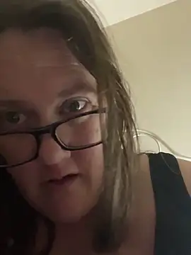 Snapshot of Foxy_Evie40XO chatting on 12.10.24 Foxy Evie40XO online show from 12.10.24