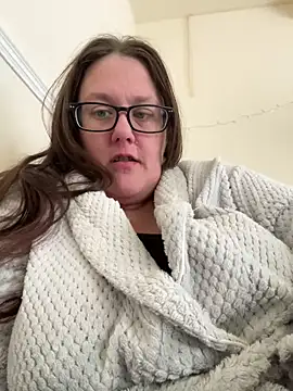 Snapshot of Foxy_Evie40XO chatting on 12.11.24 Foxy Evie40XO online show from 12.11.24