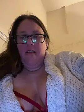 Snapshot of Foxy_Evie40XO chatting on 12.12.24 Foxy Evie40XO online show from 12.12.24