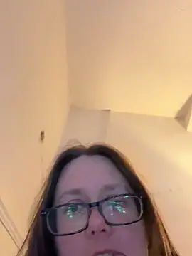 Snapshot of Foxy_Evie40XO chatting on 12.15.24 Foxy Evie40XO online show from 12.15.24