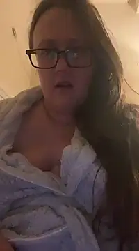 Snapshot of Foxy_Evie40XO chatting on 12.20.24 Foxy Evie40XO online show from 12.20.24