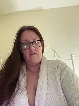 Snapshot of Foxy_Evie40XO chatting on 12.22.24 Foxy Evie40XO online show from 12.22.24