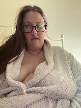 Snapshot of Foxy_Evie40XO chatting on 01.23.25 Foxy Evie40XO online show from 01.23.25