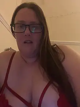Snapshot of Foxy_Evie40XO chatting on 02.09.25 Foxy Evie40XO online show from 02.09.25