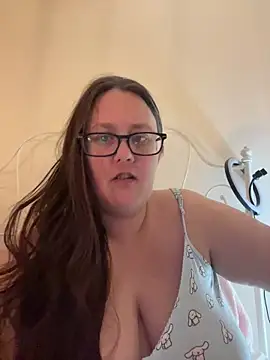Snapshot of Foxy_Evie40XO chatting on 02.23.25 Foxy Evie40XO online show from 02.23.25