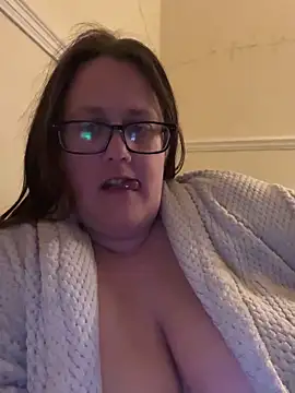 Snapshot of Foxy_Evie40XO chatting on 03.03.25 Foxy Evie40XO online show from 03.03.25