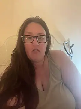Snapshot of Foxy_Evie40XO chatting on 03.07.25 Foxy Evie40XO online show from 03.07.25