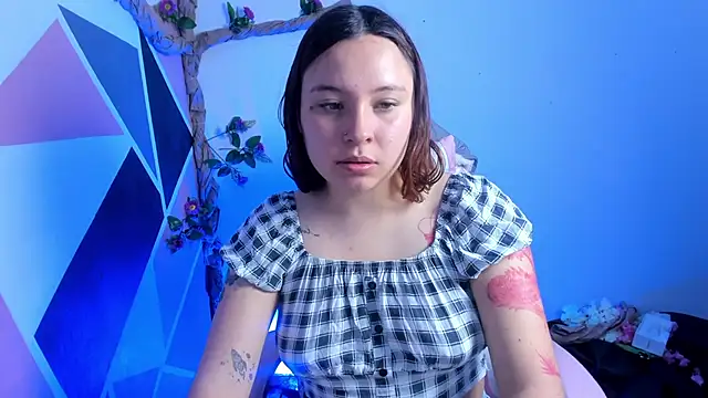 Snapshot of Carol_Pinter chatting on 12.15.25 Carol Pinter online show from 12.15.25