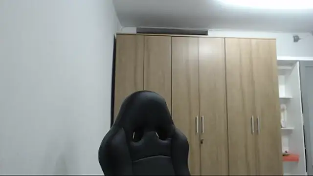 RoxanaLove9 online show from 03.21.26