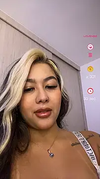 Snapshot of EmberEyes_999 chatting on 01.08.25 EmberEyes 999 online show from 01.08.25