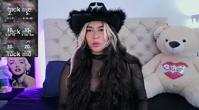 Snapshot of EmberEyes_999 chatting on 03.12.25 EmberEyes 999 online show from 03.12.25