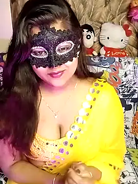 Snapshot of Hottyalia chatting on 12.11.24 Hottyalia online show from 12.11.24