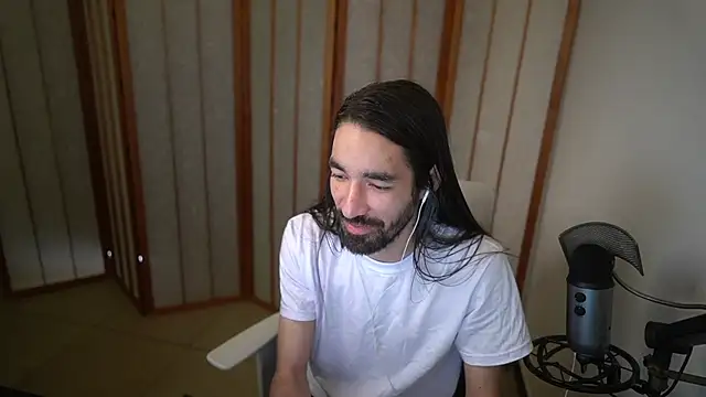 Snapshot of Your_Ice_cream chatting on 03.31.26 Your Ice cream online show from 03.31.26