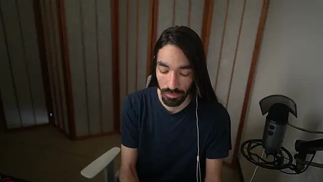 Snapshot of Your_Ice_cream chatting on 04.03.26 Your Ice cream online show from 04.03.26