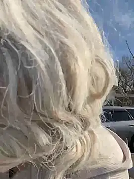 KikiWatson online show from 01.11.25